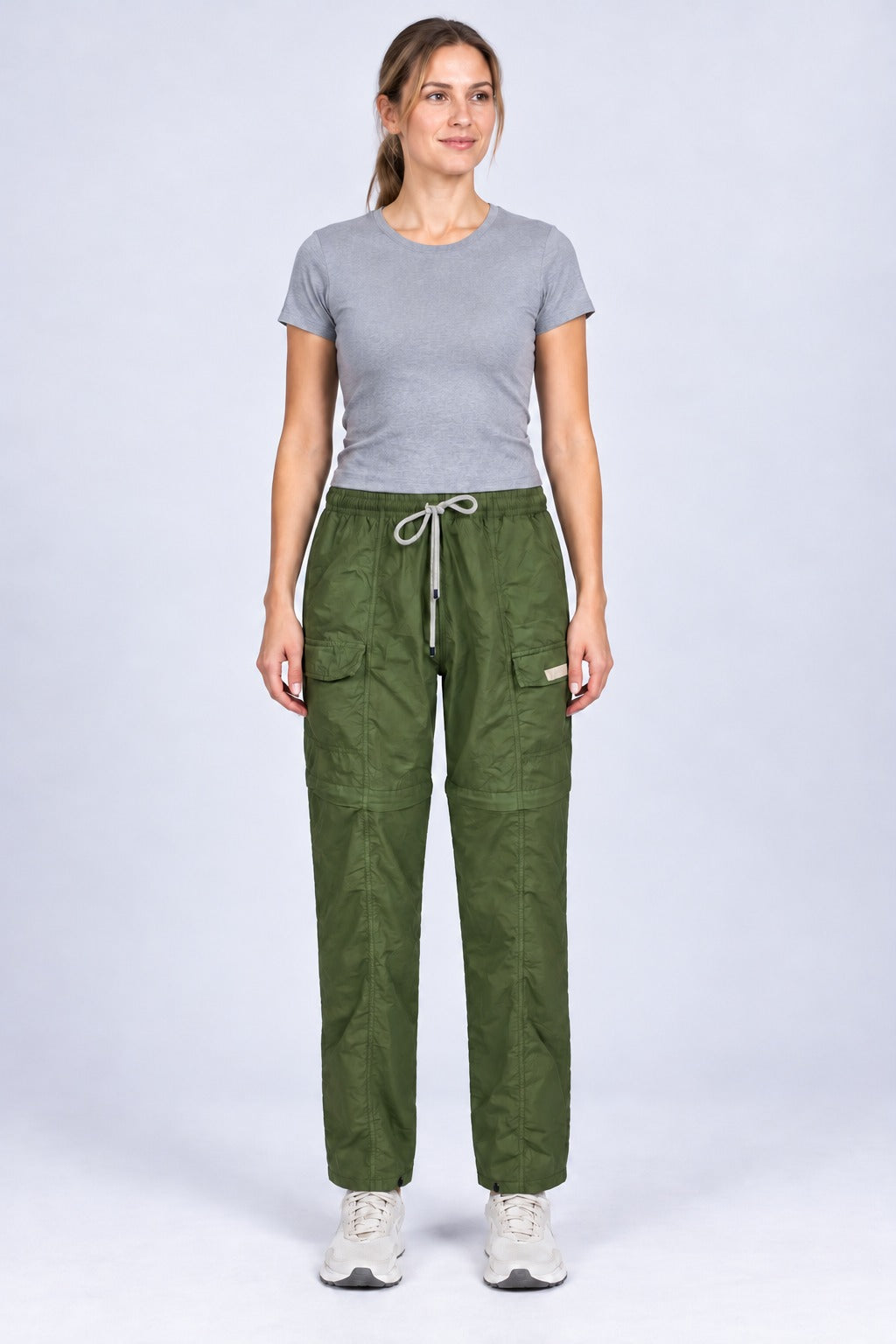 Calça Bermuda Explorer Feminina – Militar – corpo inteiro