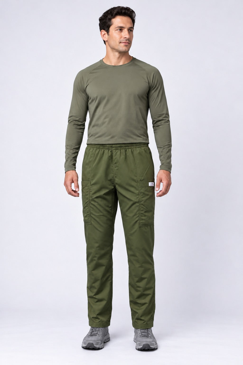 Calça Bluesea 586 Unisex – Militar – corpo inteiro