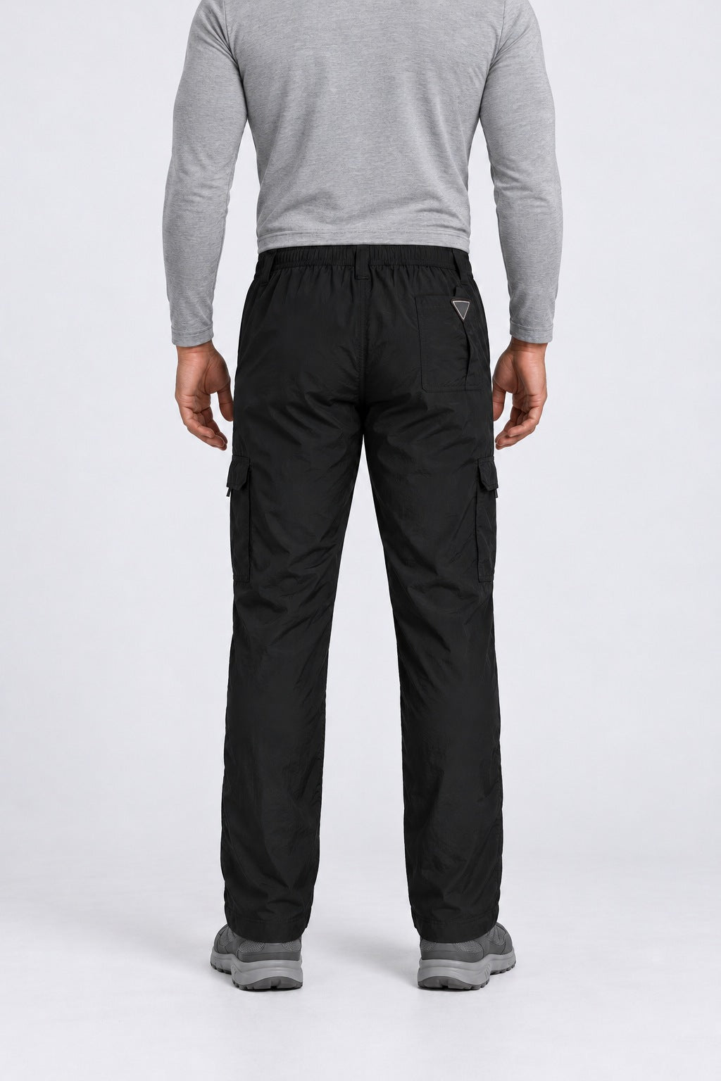 Calça Explorer Masculina com Elastano – Preto – de costas, do peito aos pés