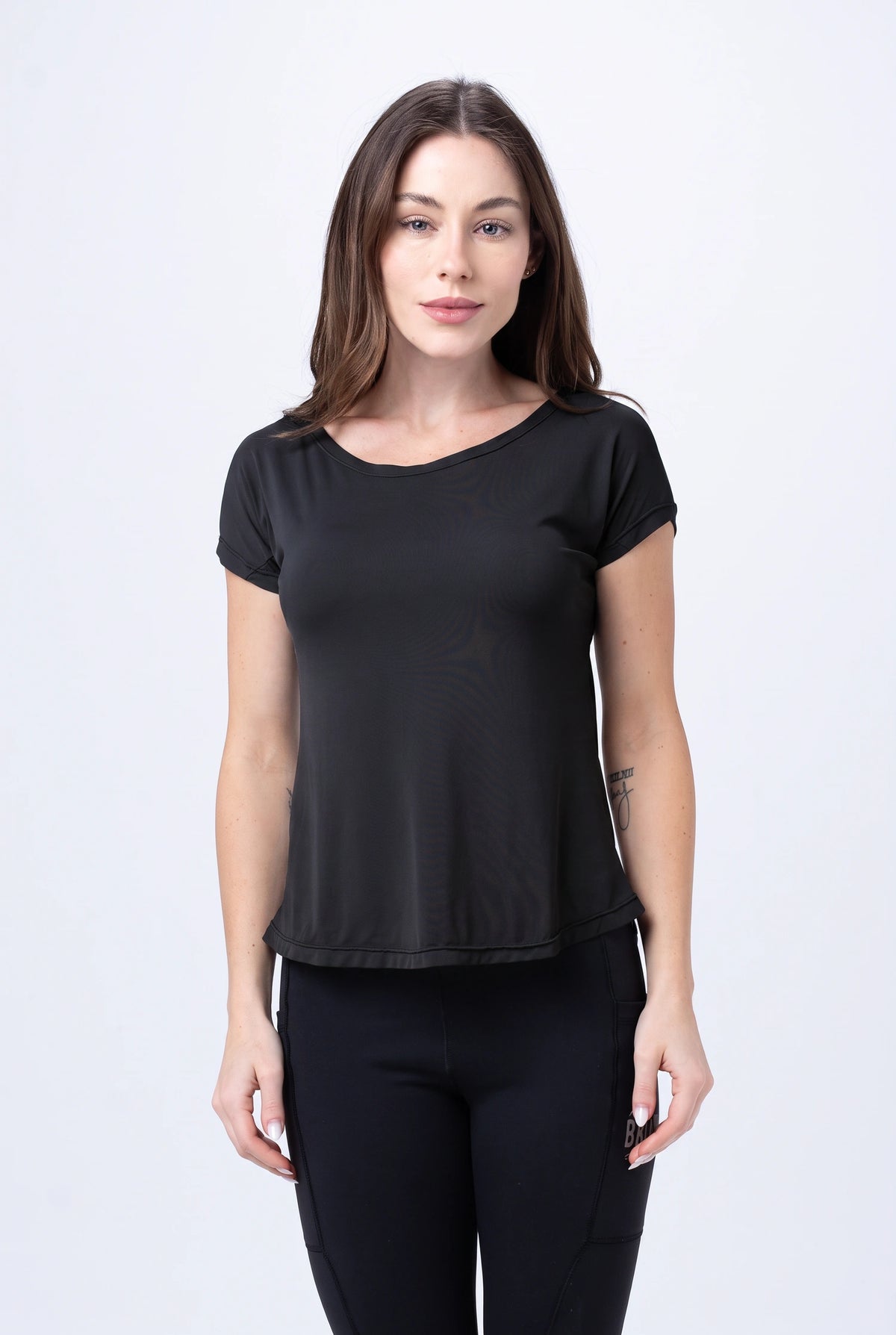 Camiseta Feminina Manga Curta – Preto – foto 1