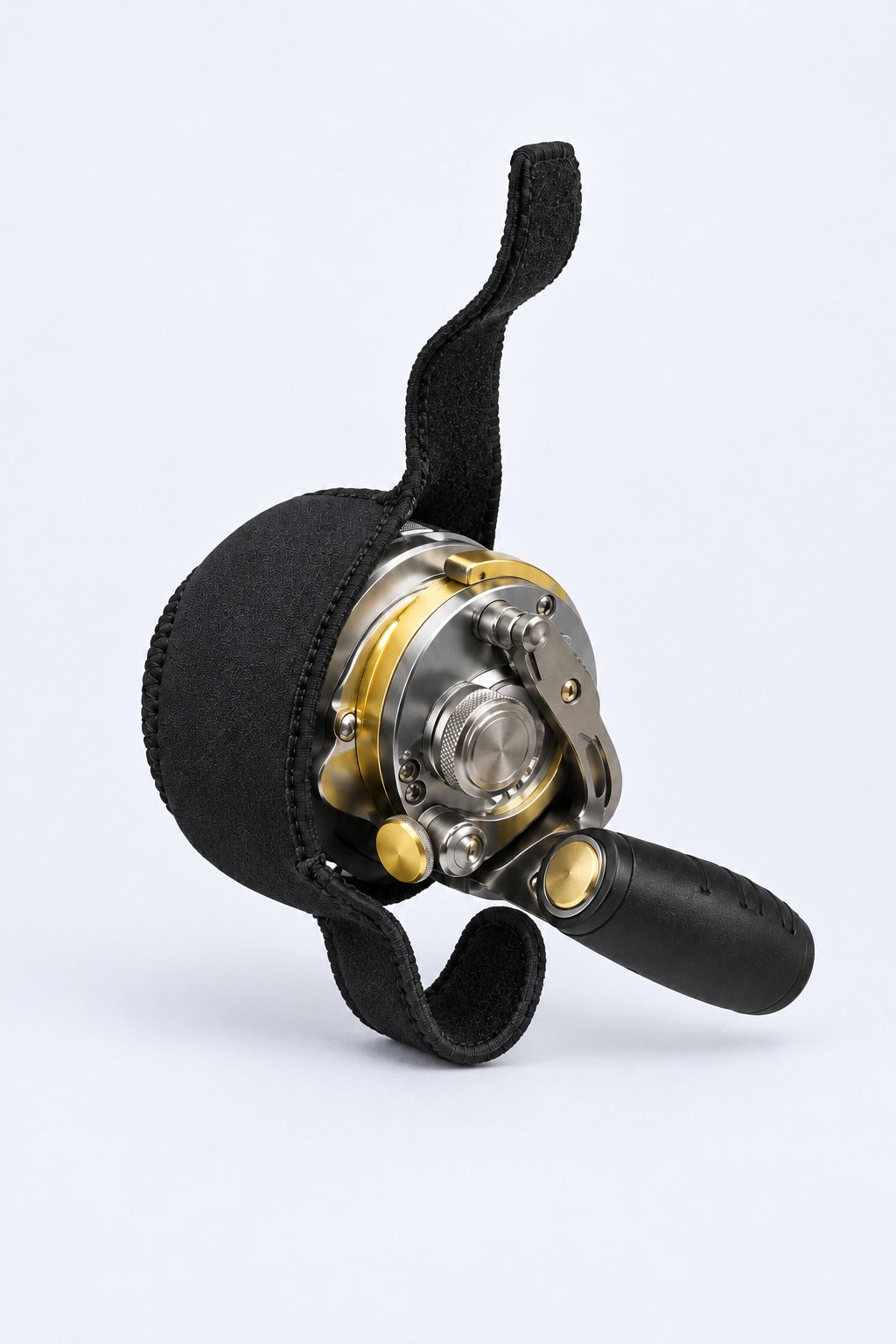 Protetor de carretilha para tamanhos grandes(Penn 50lbs) – montado no equipamento