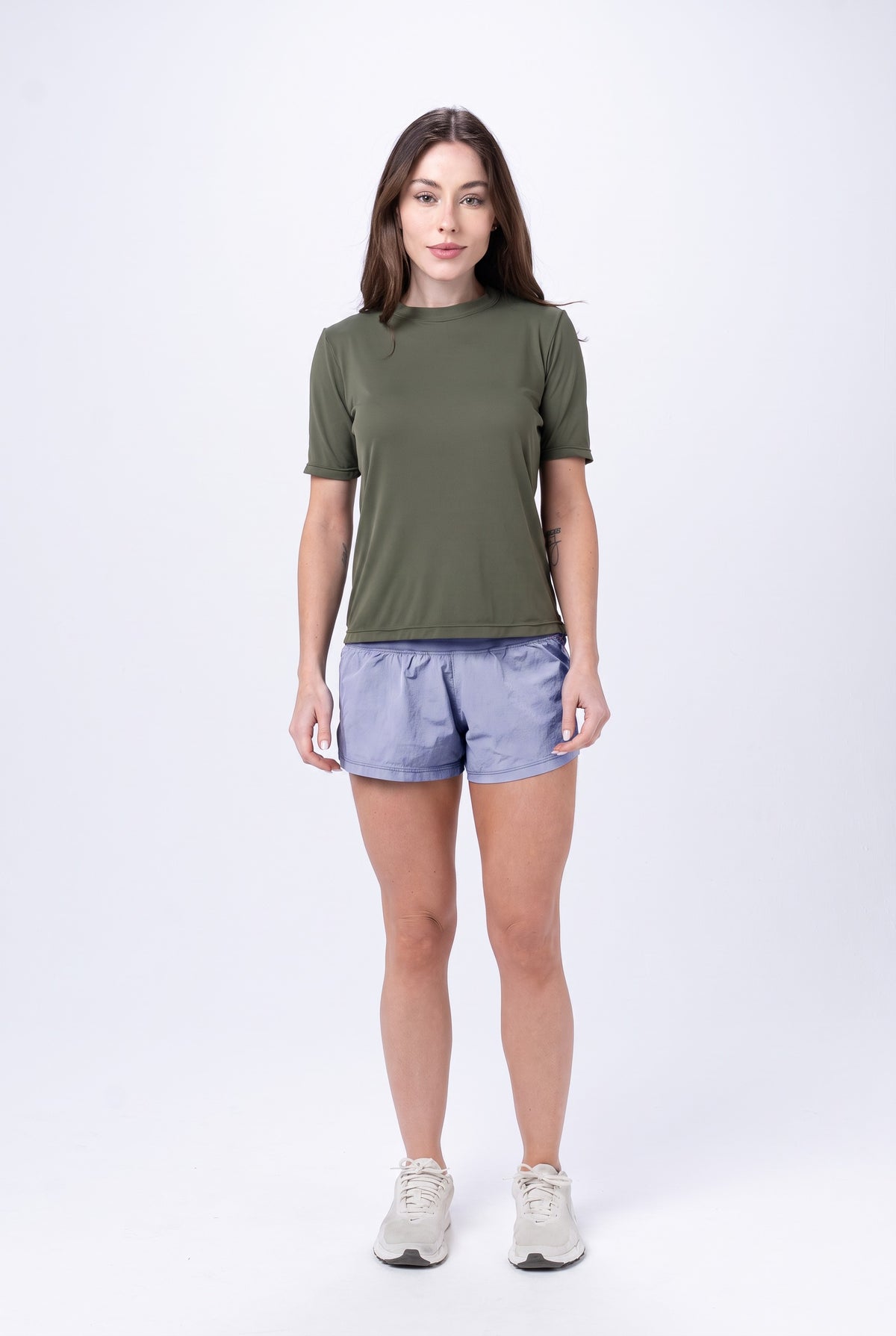 Shorts Performance Feminino – Lavanda – corpo inteiro